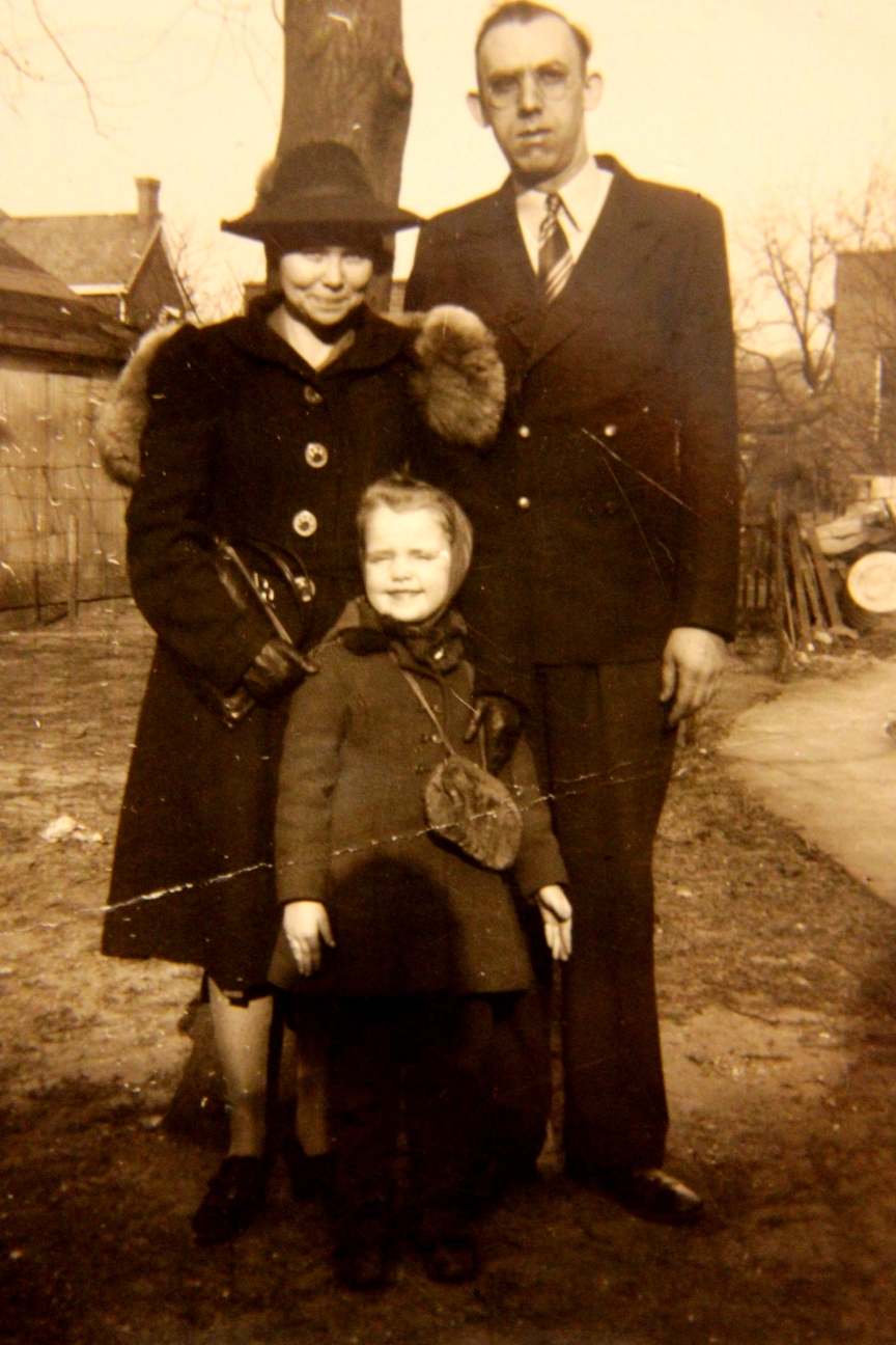 small_loren_mac_family